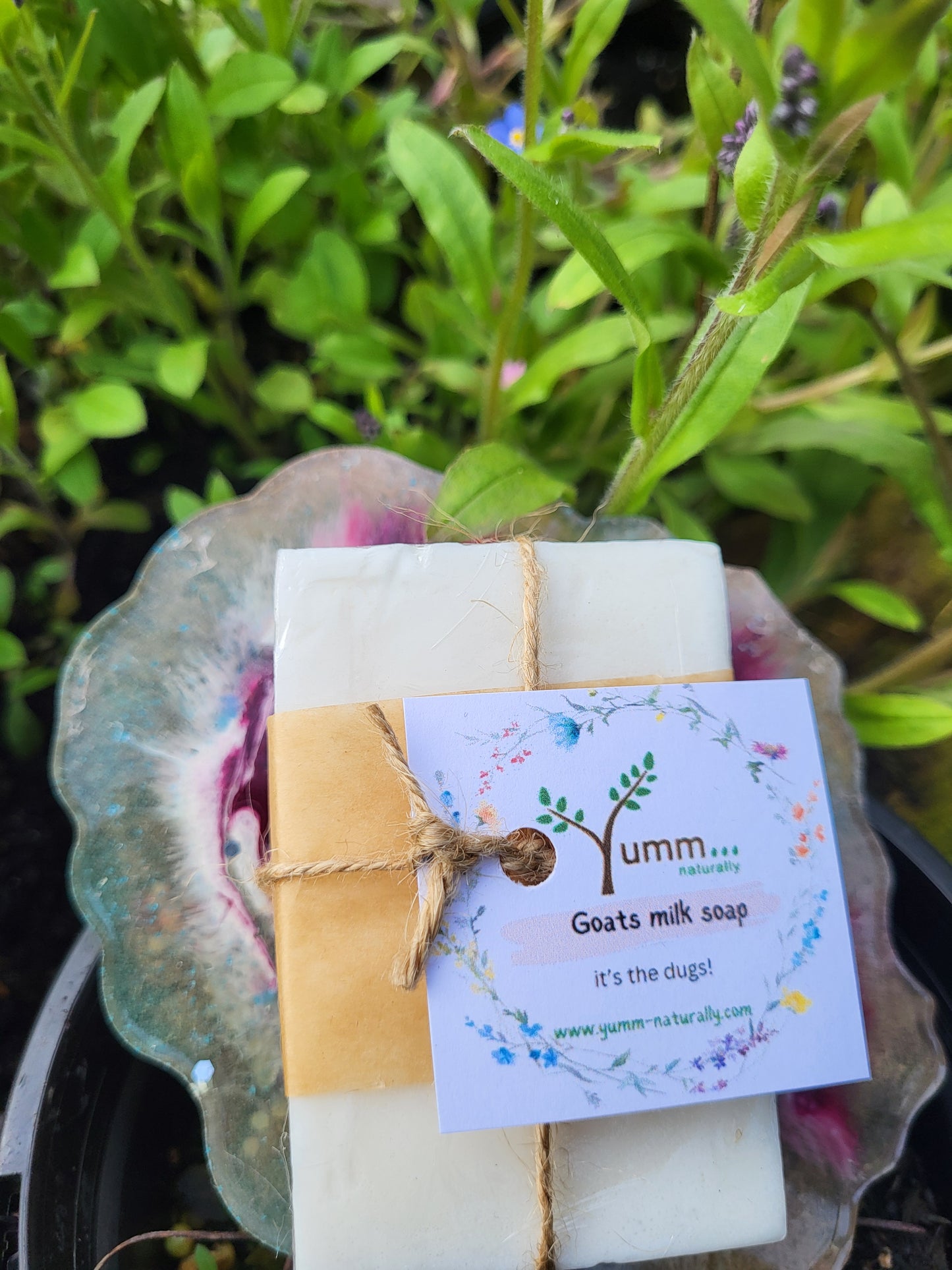 It's the dugs ! Goats milk soap with neem, lavender, Chamomile & niaouli pure essential oils